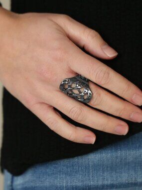 Paparazzi Ring (R234)
